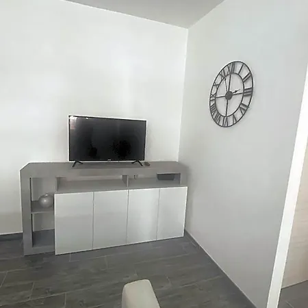 Apartament Riva Del Tevere